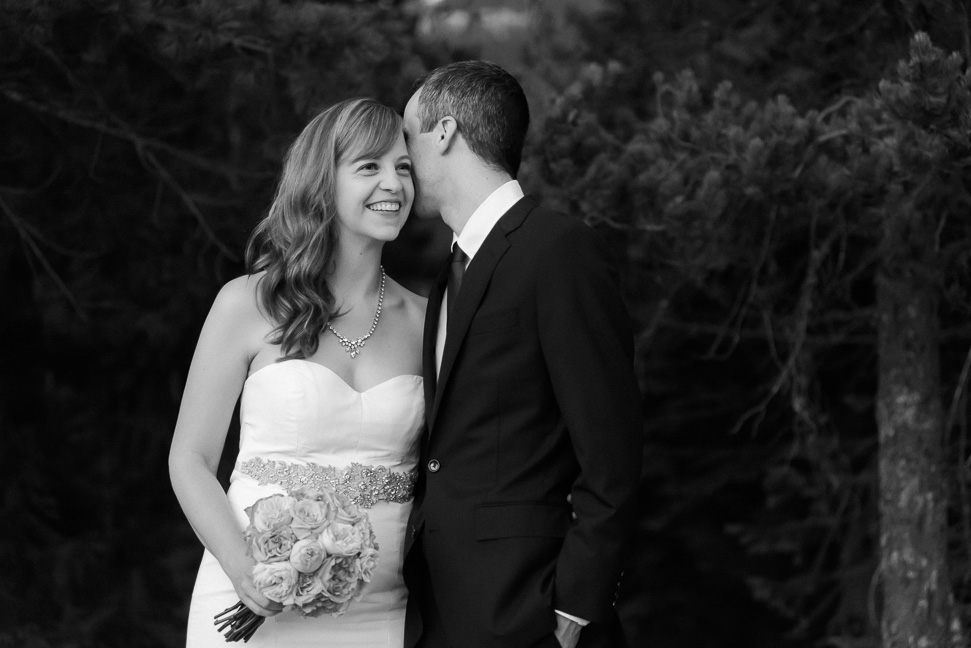 Squamish-wedding-couple-smile
