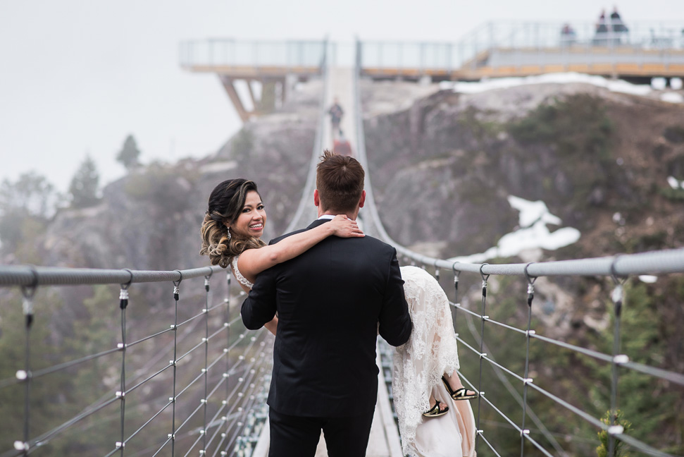 bride-groom-sea-to-sky-bridge